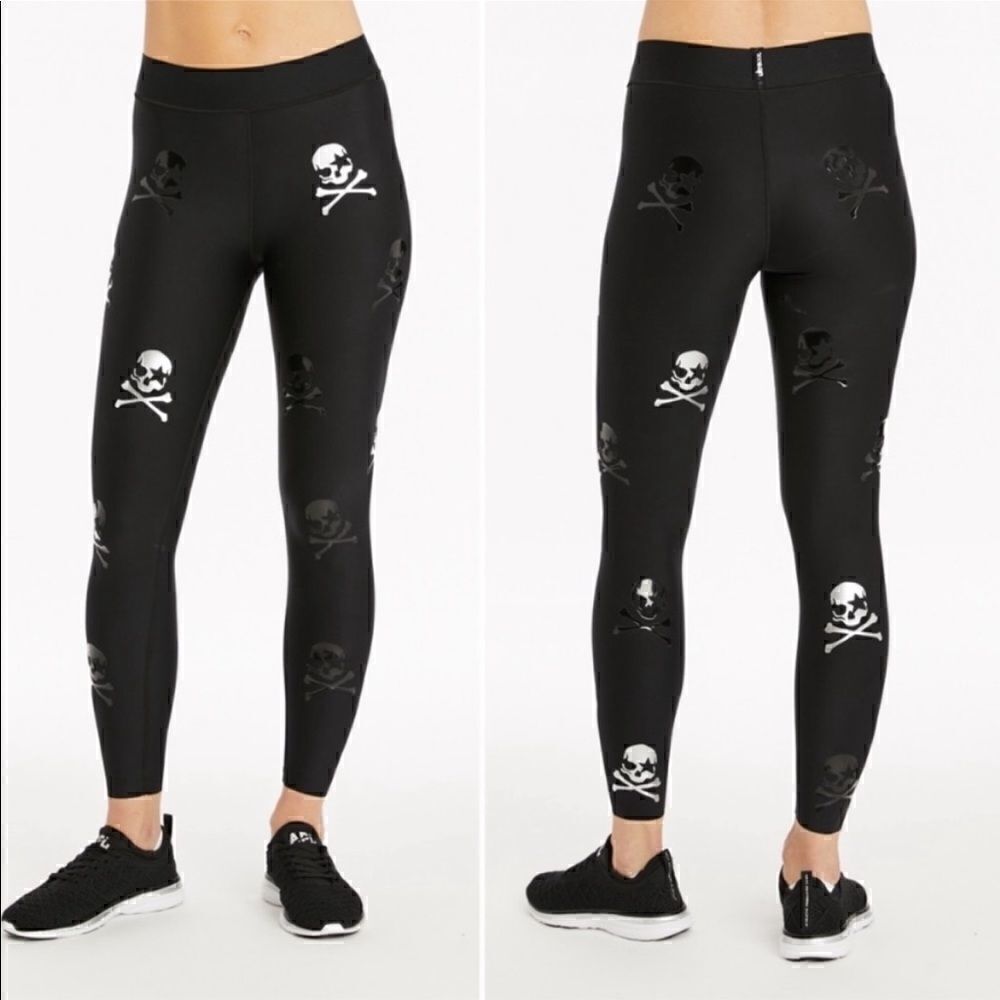 NWOT Ultracor x Soulcycle high knockout patent nero silver pop skull leggings sm